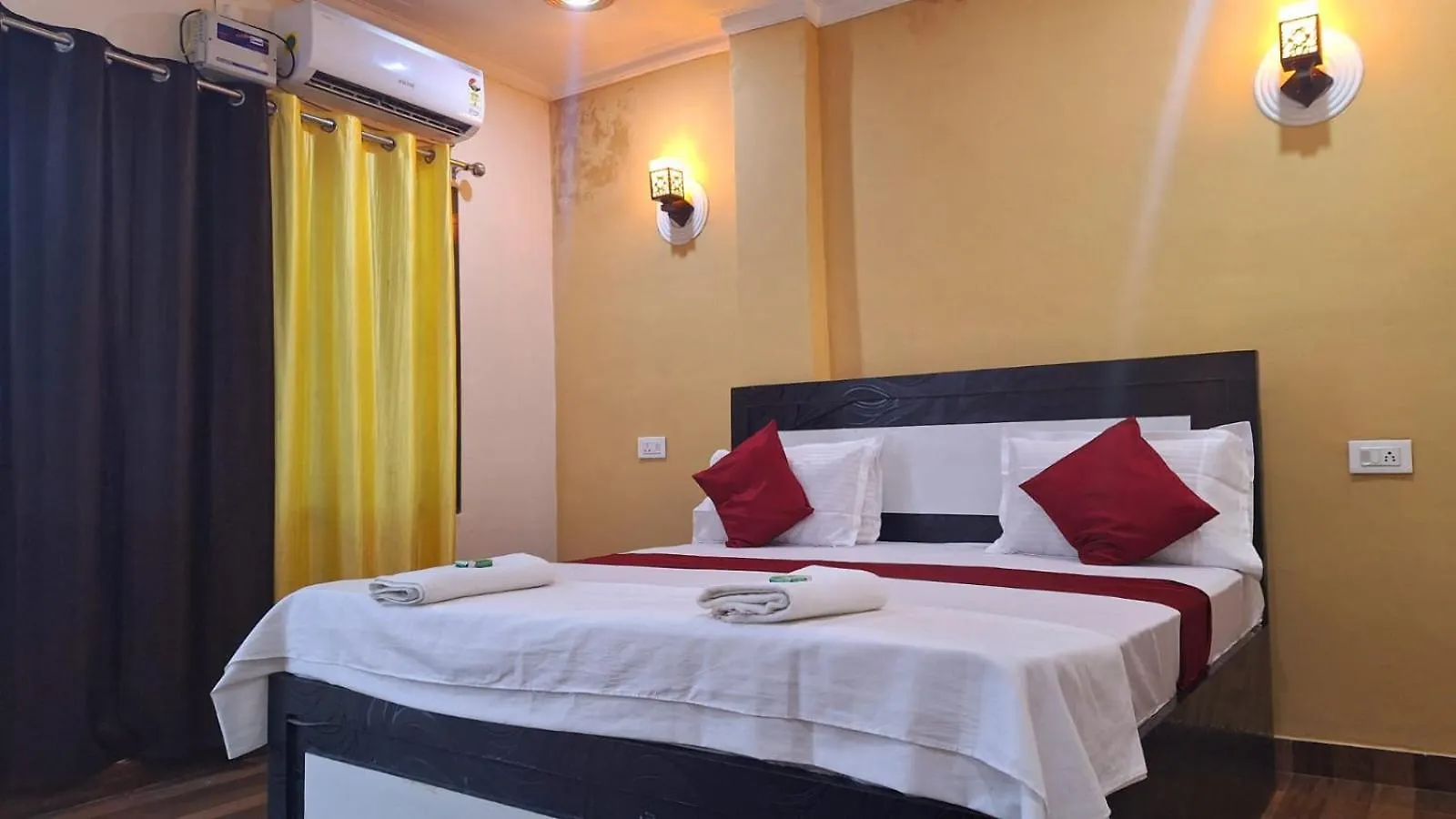 Hostel Mohit Paying Guest House Varanasi
